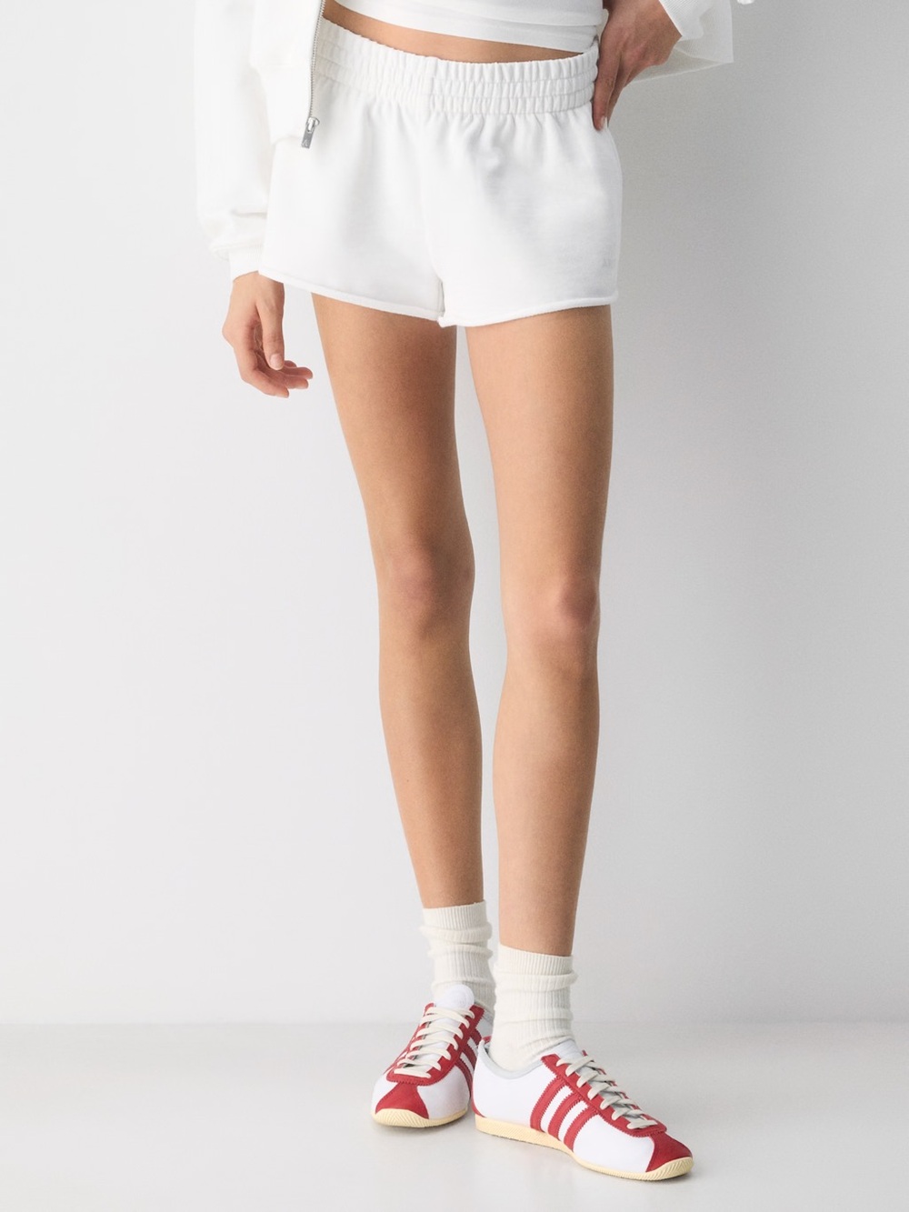 NWT Aritzia Terry Sweatfleece Boyfriend Micro Short